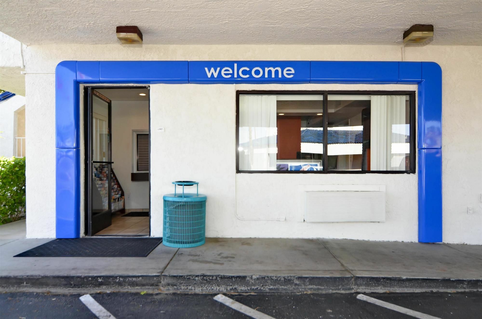 Motel 6-North Palm Springs, Ca - North Ngoại thất bức ảnh